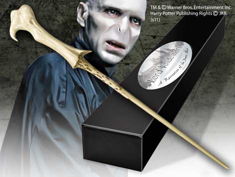 The noble collection Replica harry potter lord voldemort varita con caja y placa de identificacion