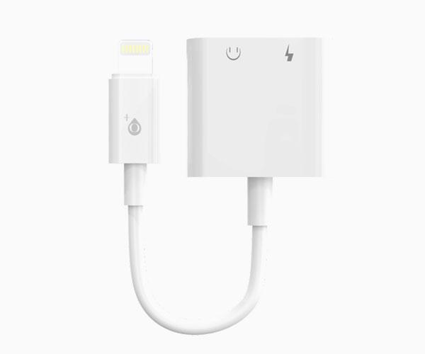 One+ Cable de audio 2 en 1 Iphone Lightning Audio + Entrada de carga / Nb1245 Blanco